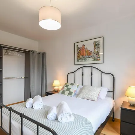 With Balcony Very Close To The Center Apartment Annecy